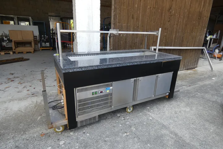 Rieber - Kühltheke / Buffettheke mit Granit-Arbeitsplatte, fahrbar Maße in cm ca. 240 x 100